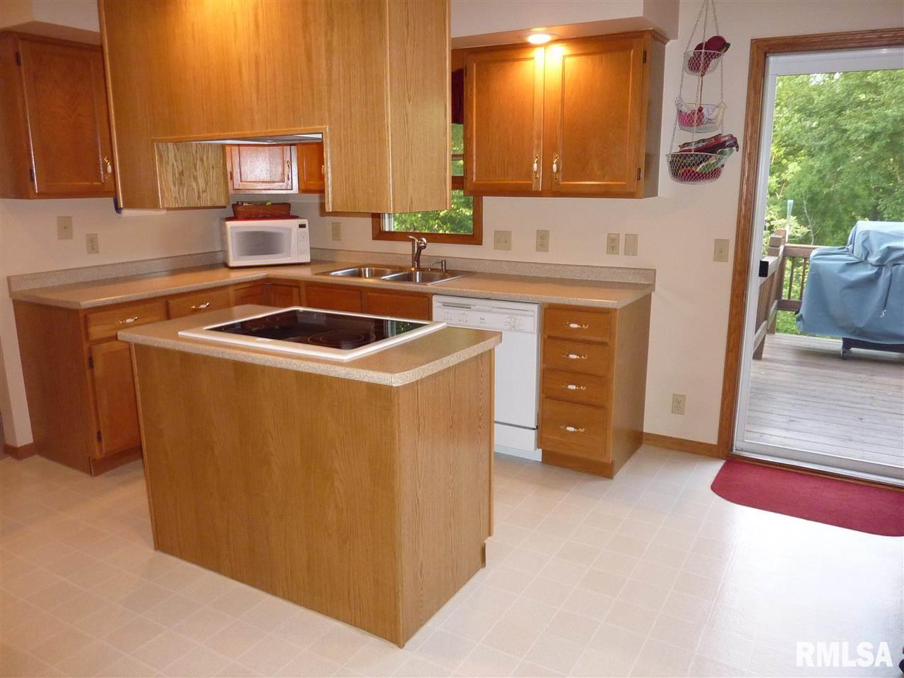 19391 Wells Ferry Road Bettendorf, IA 52722 - Photo 11 of 20 Gallery Image 11