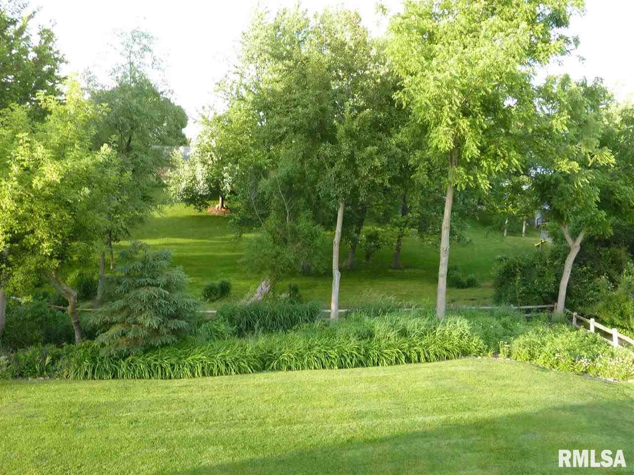 19391 Wells Ferry Road Bettendorf, IA 52722 - Photo 4 of 20 Gallery Image 4