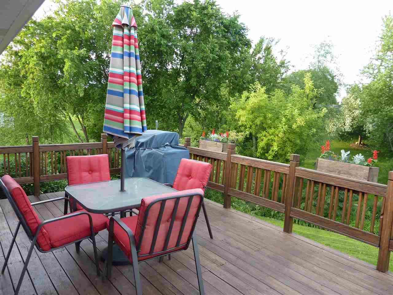 19391 Wells Ferry Road Bettendorf, IA 52722 - Photo 6 of 20 Gallery Image 6