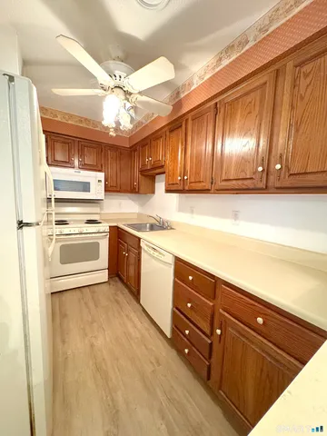 $160,000 | 134 Queens Road, Unit 134, Torrington, CT 06790