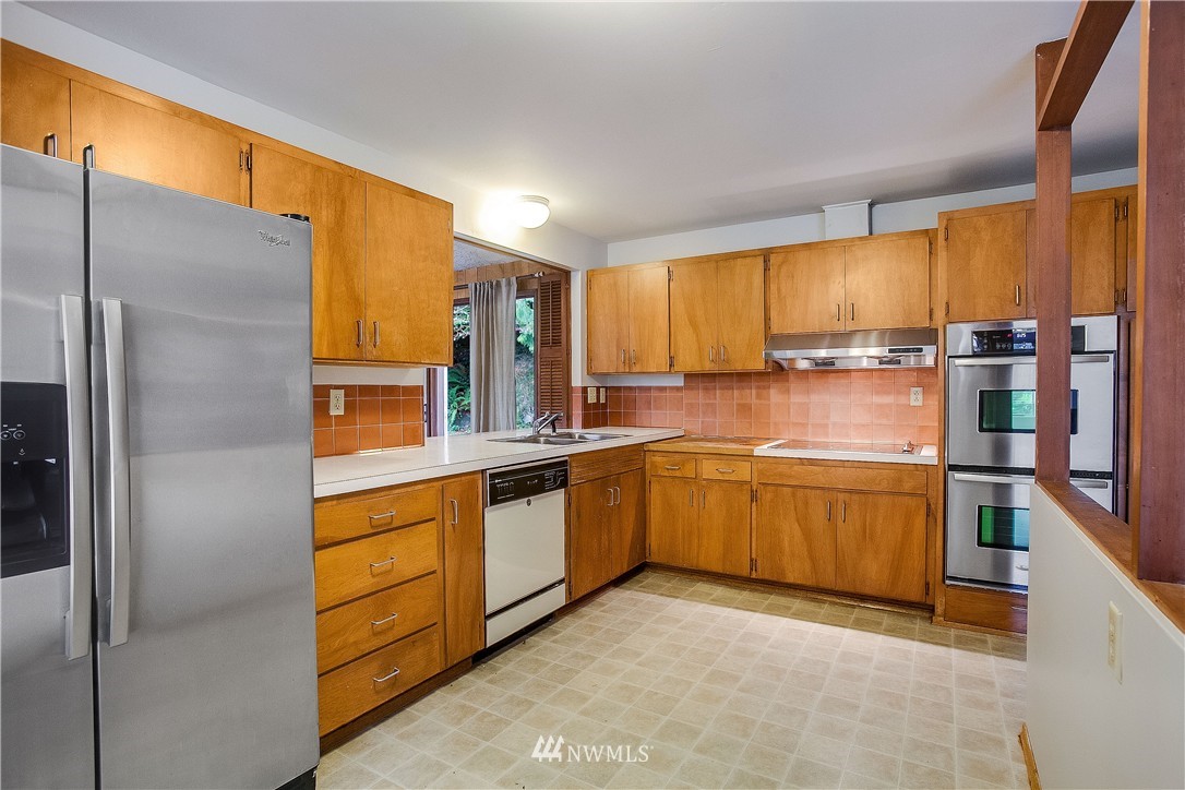 728 15th Street Southwest Edmonds, WA 98020 - Photo 8 of 23 Gallery Image 8