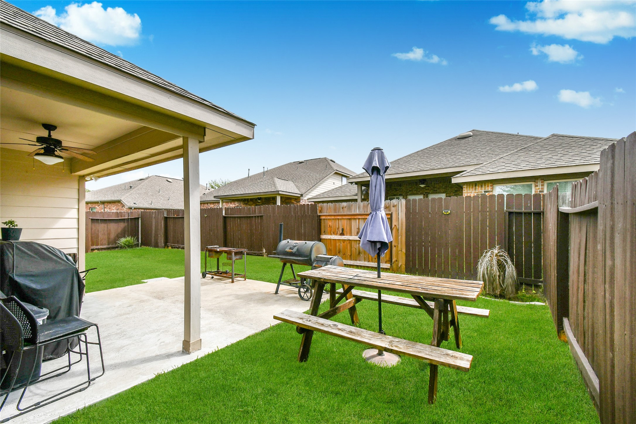 652 Maple Point Drive East Conroe, TX 77301 - Photo 28 of 35