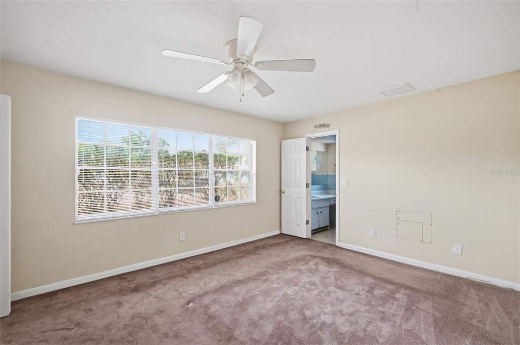 4449 Tarpon Drive Tampa, FL 33617 - Photo 12 of 36