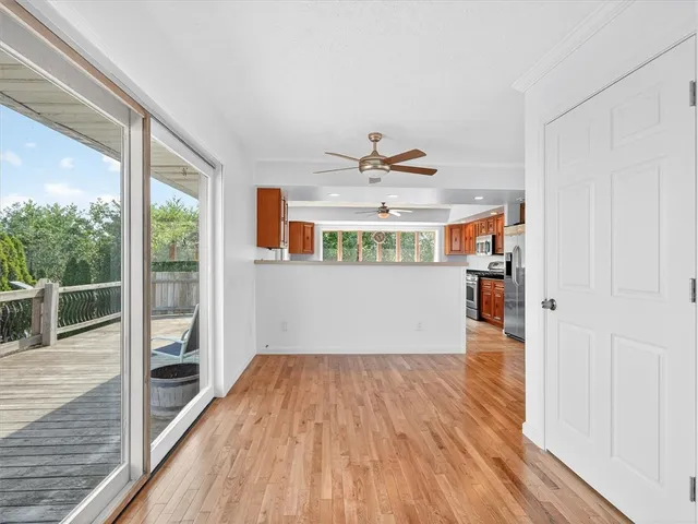 $497,500 | 14462 Lakeshore Road, Carlton, NY 14477