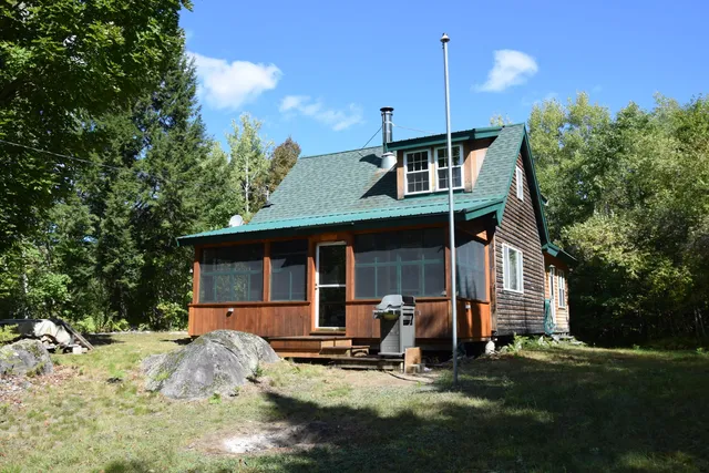 $199,900 | 257 Sawyers Mills Road, Starks, ME 04911