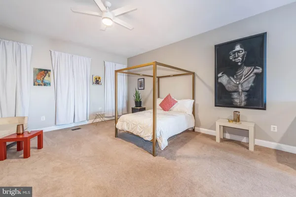$2,595 | 1929 McCulloh Street, Baltimore, MD 21217