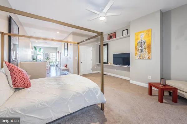 $2,595 | 1929 McCulloh Street, Baltimore, MD 21217