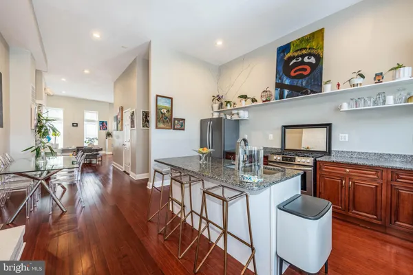 $2,595 | 1929 McCulloh Street, Baltimore, MD 21217