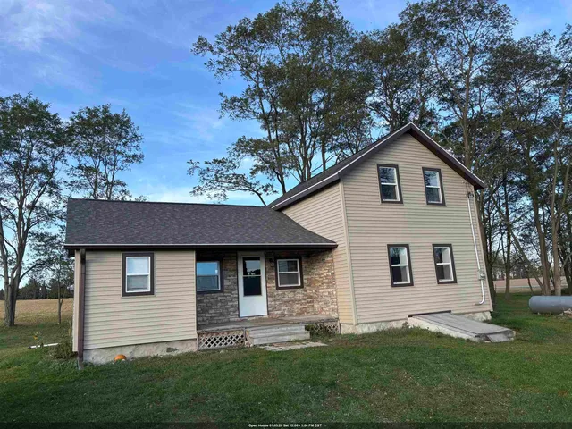 $279,900 | W8518 County Rd F, Cascade, WI 53011