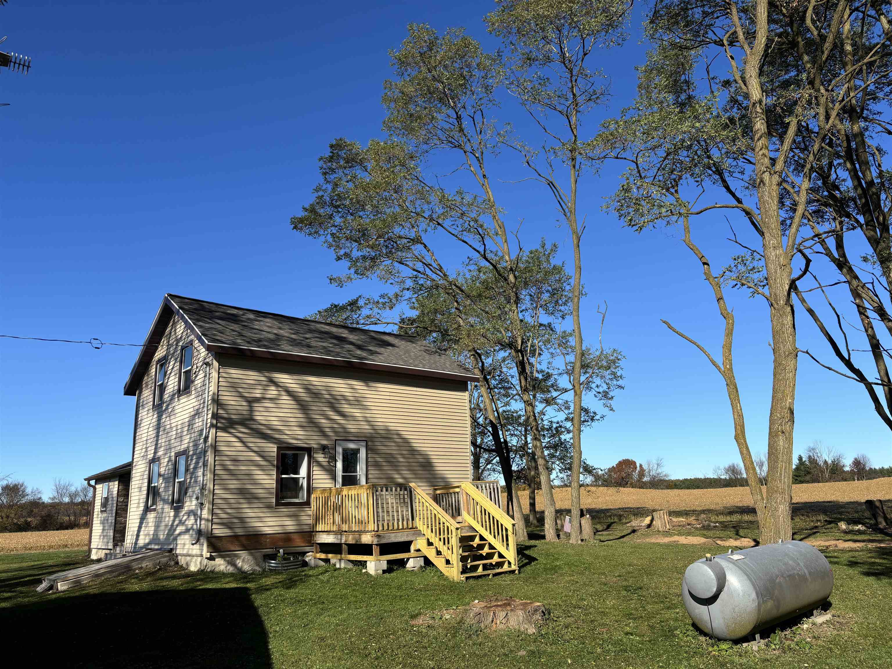 W8518 County Rd F Cascade, WI 53011 - Photo 3 of 14