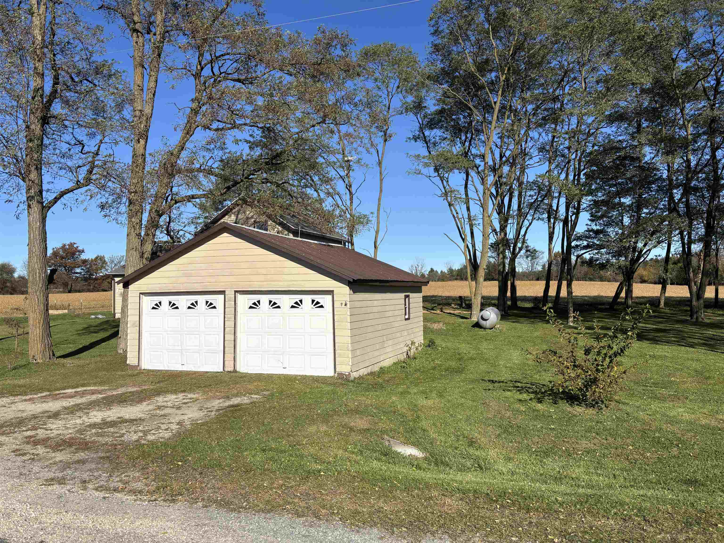 W8518 County Rd F Cascade, WI 53011 - Photo 4 of 14