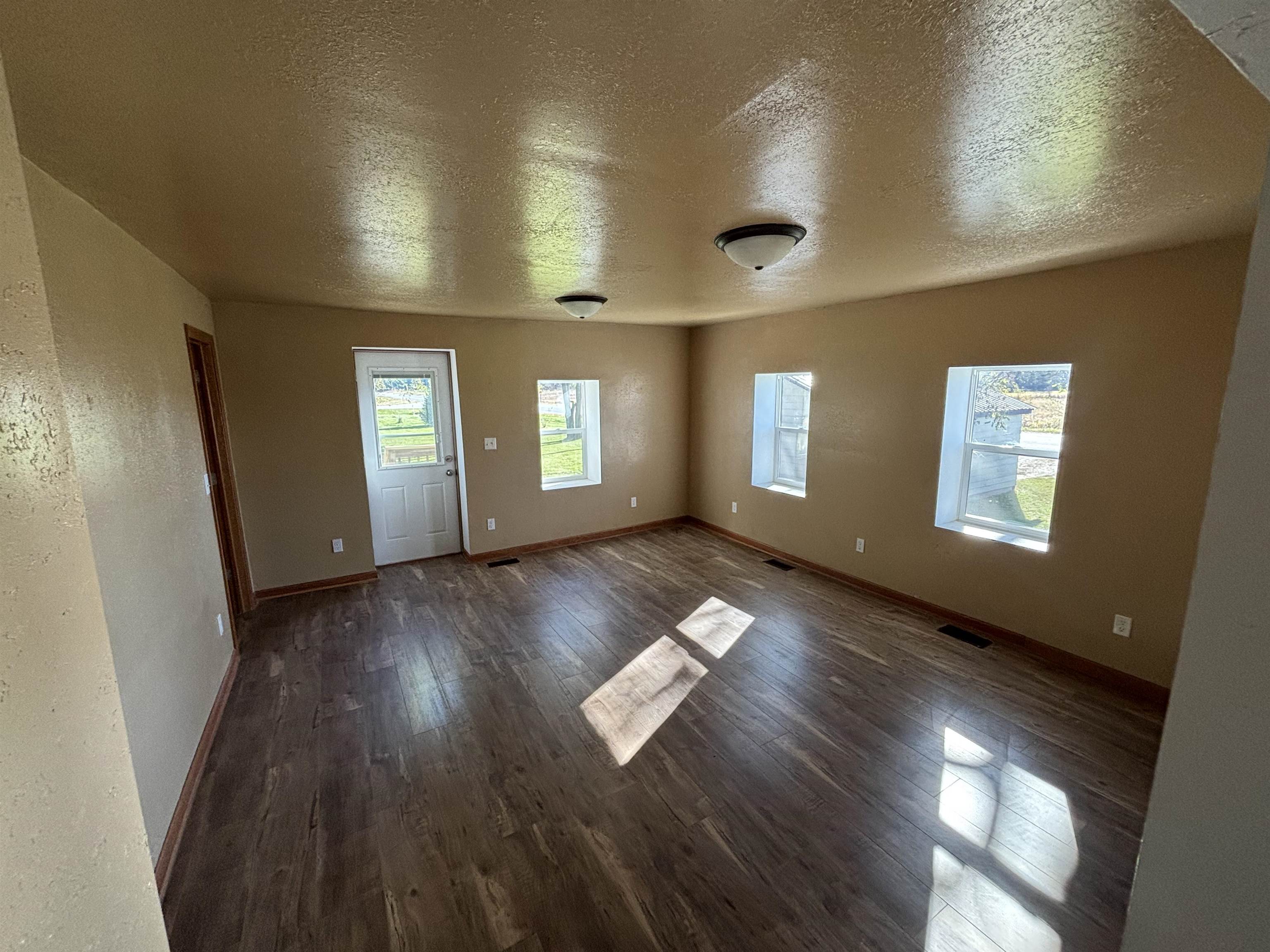 W8518 County Rd F Cascade, WI 53011 - Photo 7 of 14