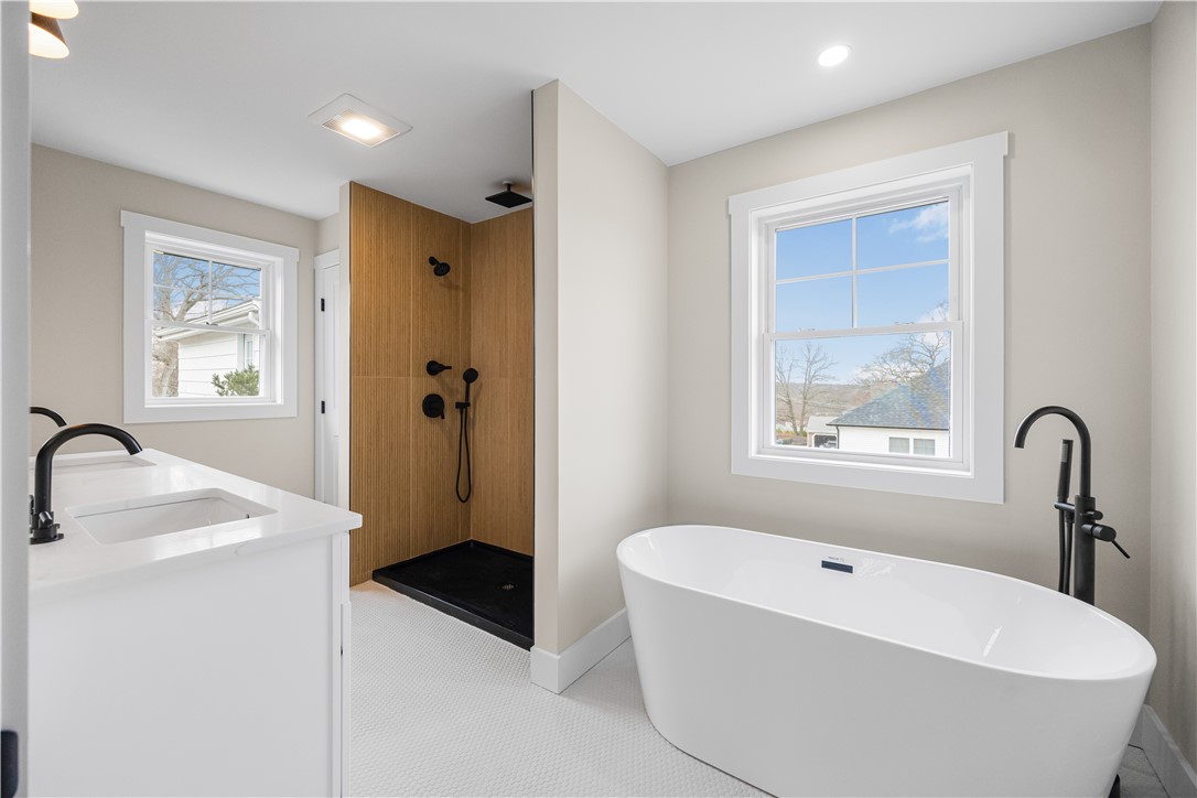 89 St Agnes Avenue Woonsocket, RI 02895 - Photo 20 of 41