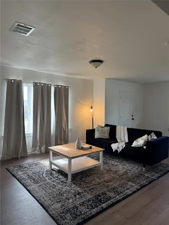 $1,750 | 5607 Collins Road, Houston, TX 77016