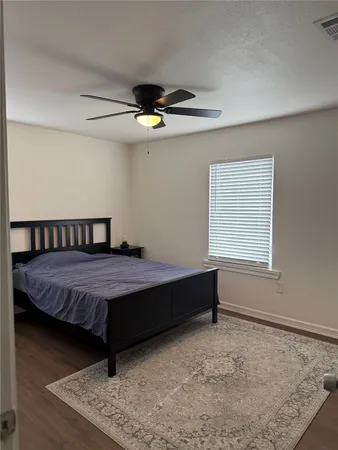 $1,750 | 5607 Collins Road, Houston, TX 77016