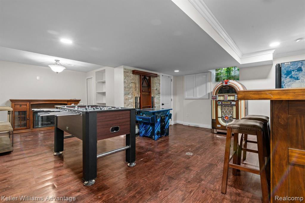 33770 Quaker Valley Road Farmington Hills, MI 48331 - Photo 20 of 31
