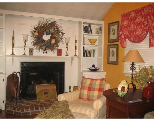 104 George Hill Road Grafton, MA 01519 - Photo 4 of 14