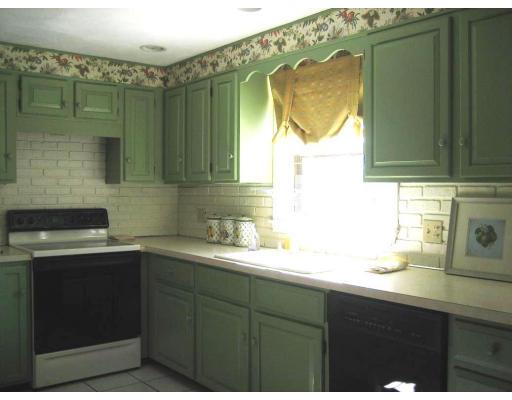 104 George Hill Road Grafton, MA 01519 - Photo 7 of 14
