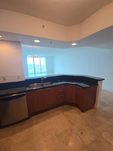 $3,500 | 14951 Royal Oaks Lane, Unit 2502, North Miami, FL 33181