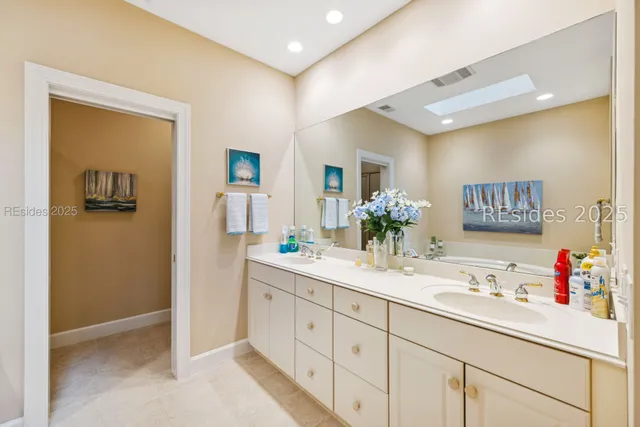 $749,500 | 31 Toppin Drive, Hilton Head Island, SC 29926