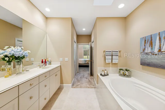 $749,500 | 31 Toppin Drive, Hilton Head Island, SC 29926