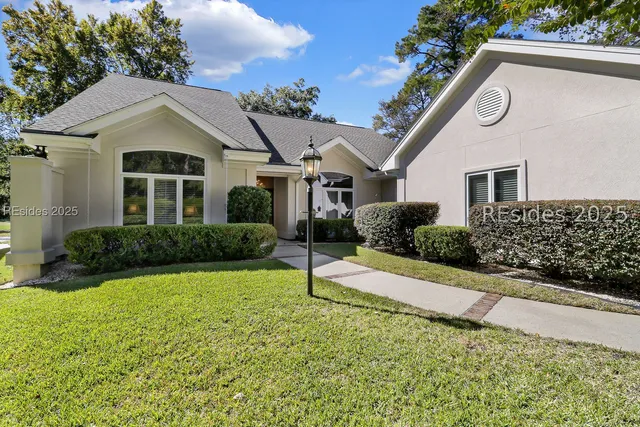 $749,500 | 31 Toppin Drive, Hilton Head Island, SC 29926
