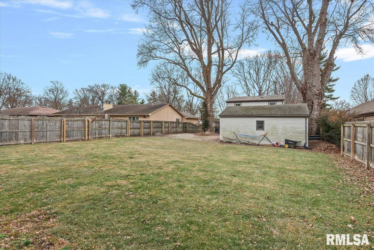 2021 Cardinal Drive Springfield, IL 62704 - Photo 33 of 33