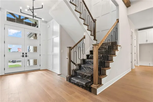 $800,000 | 2620 Northeast Woodland Oak Drive, Lee's Summit, MO 64086