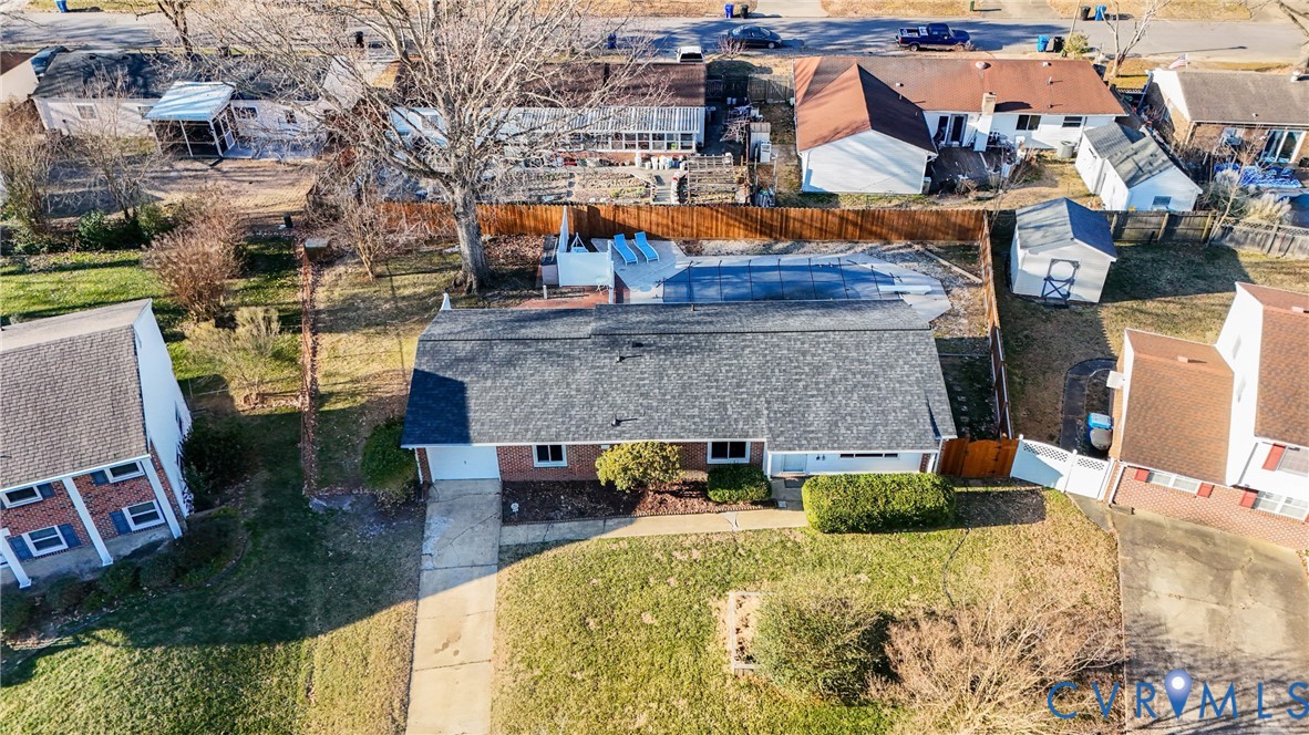 517 Windsor Gate Circle Virginia Beach, VA 23452 - Photo 5 of 47 NEW liner for your in-ground pool enclosed with fu