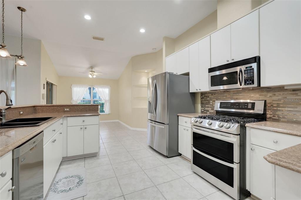 5304 Fantasy Way Leesburg, FL 34748 - Photo 31 of 46