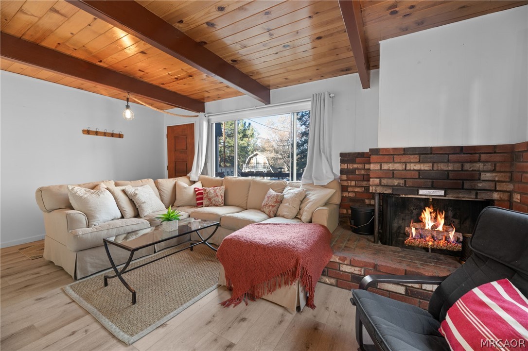 672 Holmes Lane Sugarloaf, CA 92386 - Photo 3 of 28