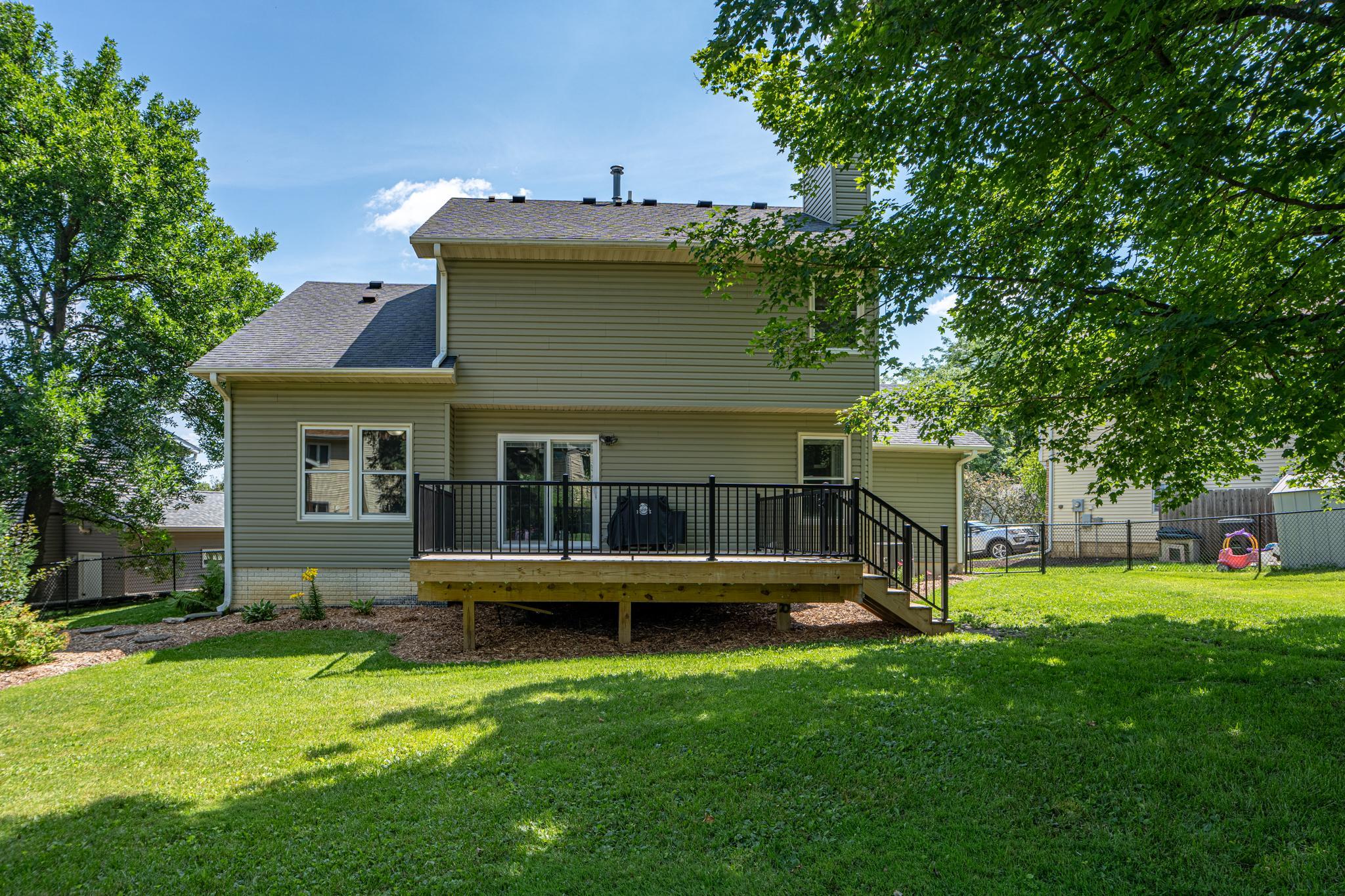 2211 Regent Lane Southwest Rochester, MN 55902 - Photo 33 of 41