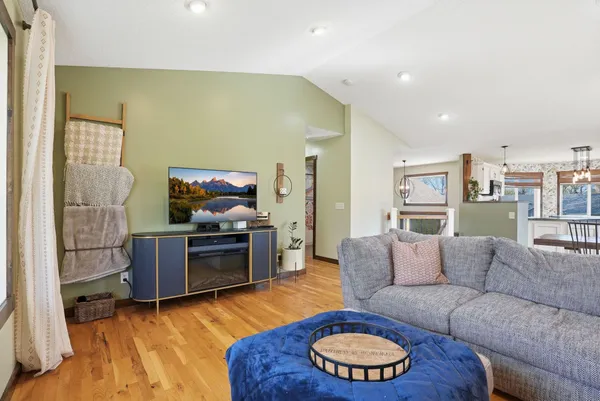 $385,000 | 104 Mills Wood Trail, Buffalo, MN 55313