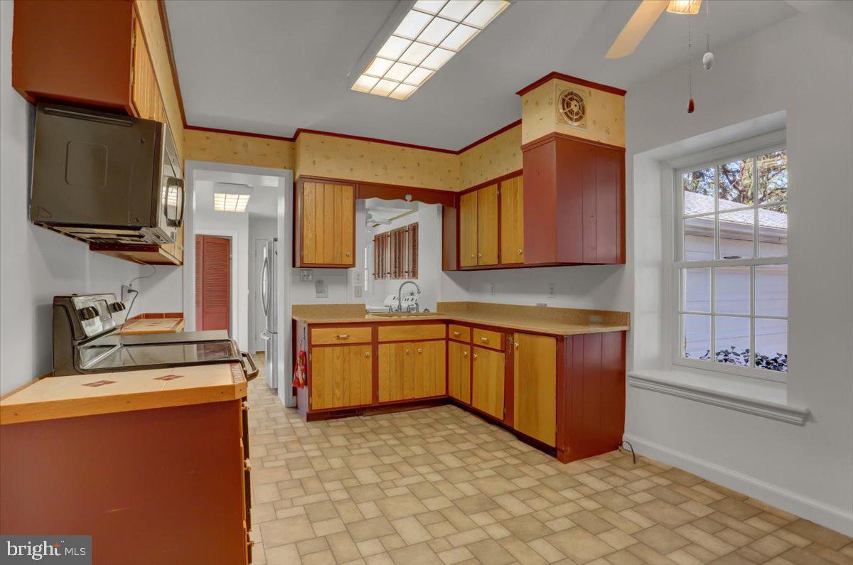 13665 Midvale Road Waynesboro, PA 17268 - Photo 16 of 60 Gallery Image 16
