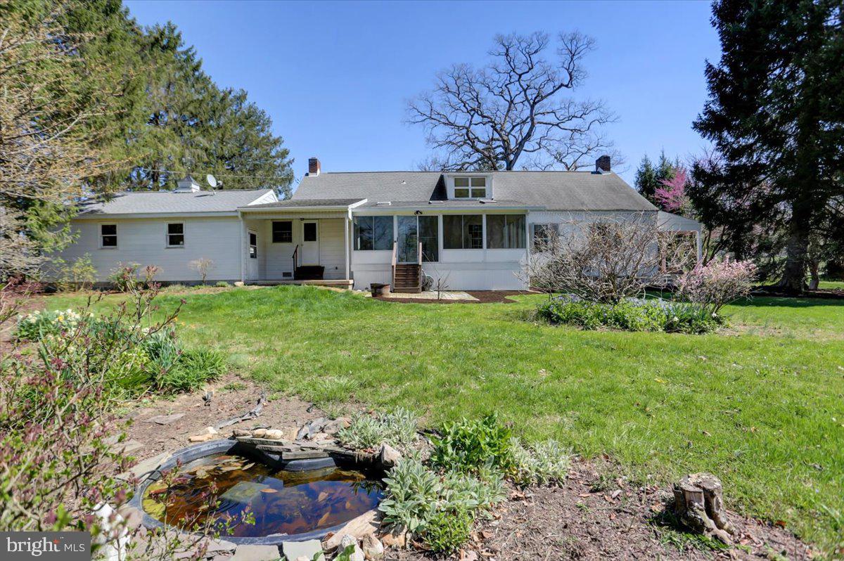 13665 Midvale Road Waynesboro, PA 17268 - Photo 4 of 60 Gallery Image 4