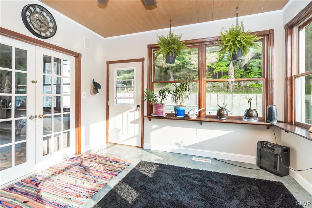 870 Stagecoach Road West Lehighton, PA 18235 - Photo 24 of 50 a very nice looking room with a large window