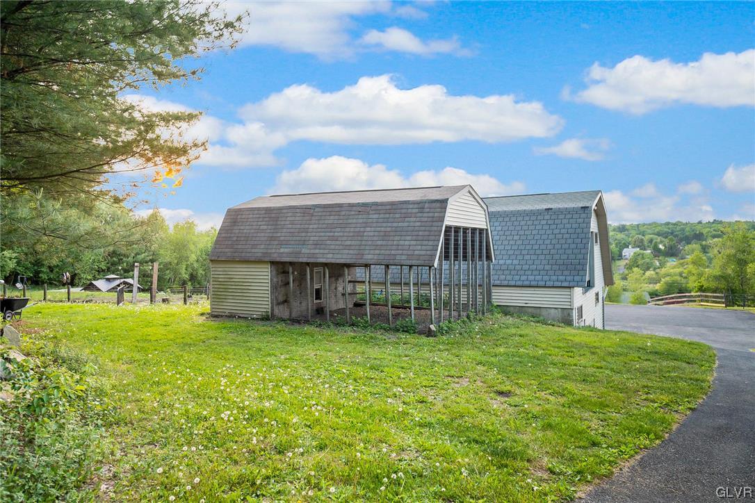 870 Stagecoach Road West Lehighton, PA 18235 - Photo 40 of 50 a view of a back yard of the house
