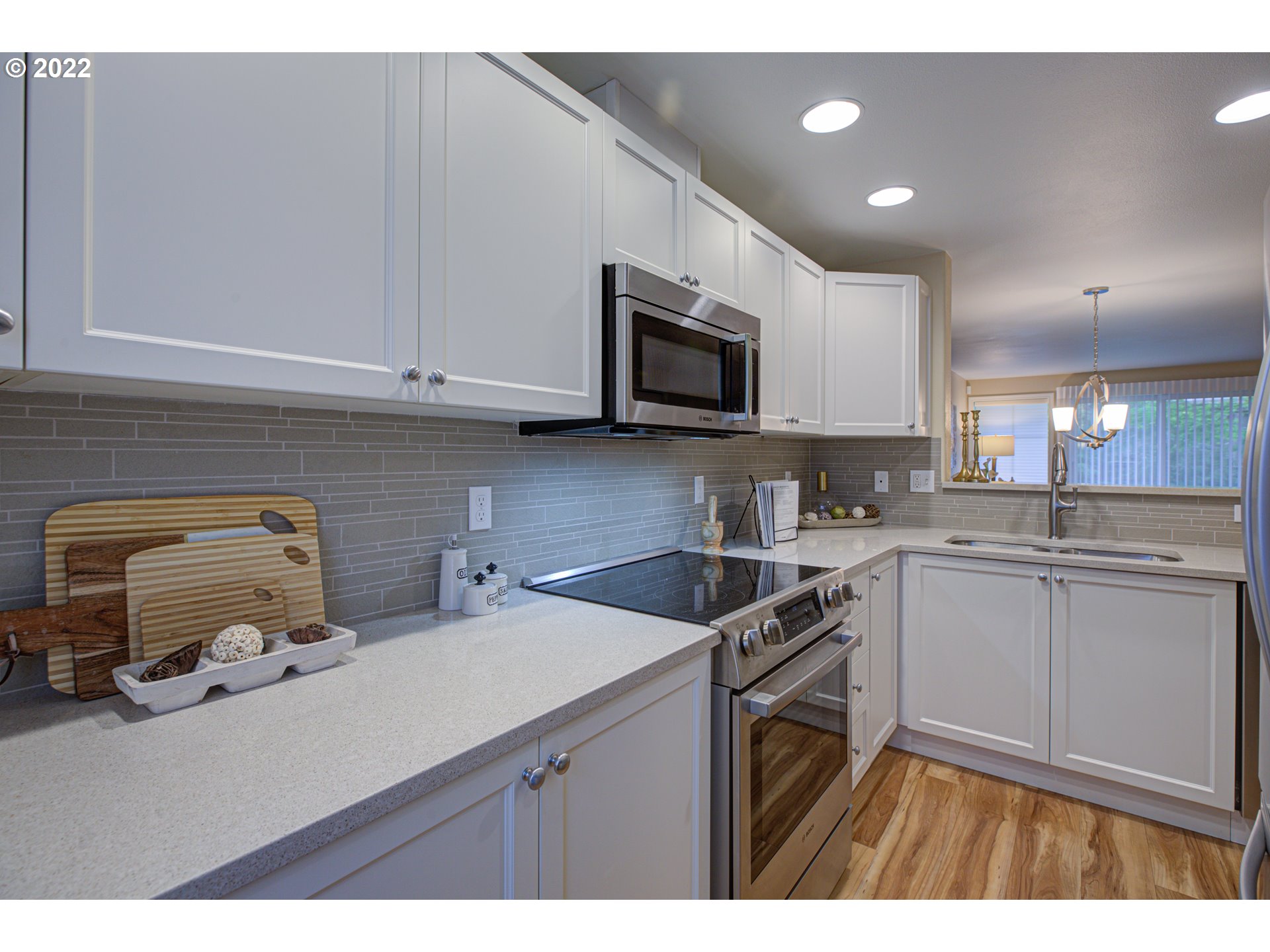 14353 Southwest Barrows Road Beaverton, OR 97007 - Photo 12 of 29 Gallery Image 12