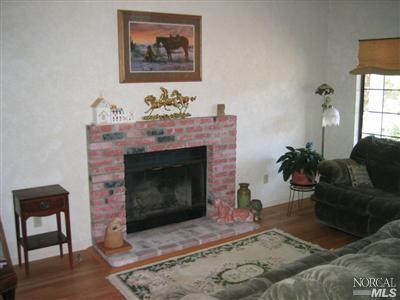 7469 Maximillian Place Rohnert Park, CA 94928 - Photo 3 of 11 Gallery Image 3