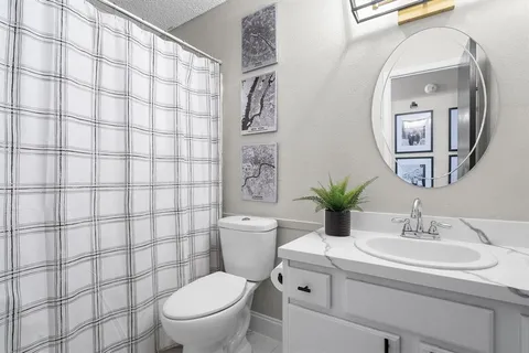 $400,000 | 832 Foxwood Place, Lewisville, TX 75067