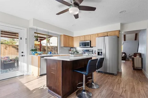 $400,000 | 832 Foxwood Place, Lewisville, TX 75067