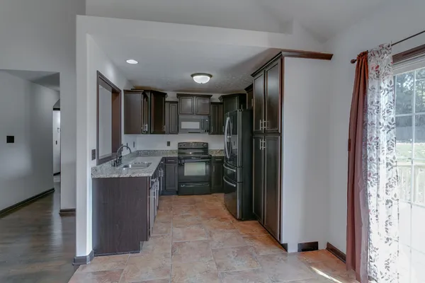 $2,250 | 1385 Mountain Way, Clarksville, TN 37043