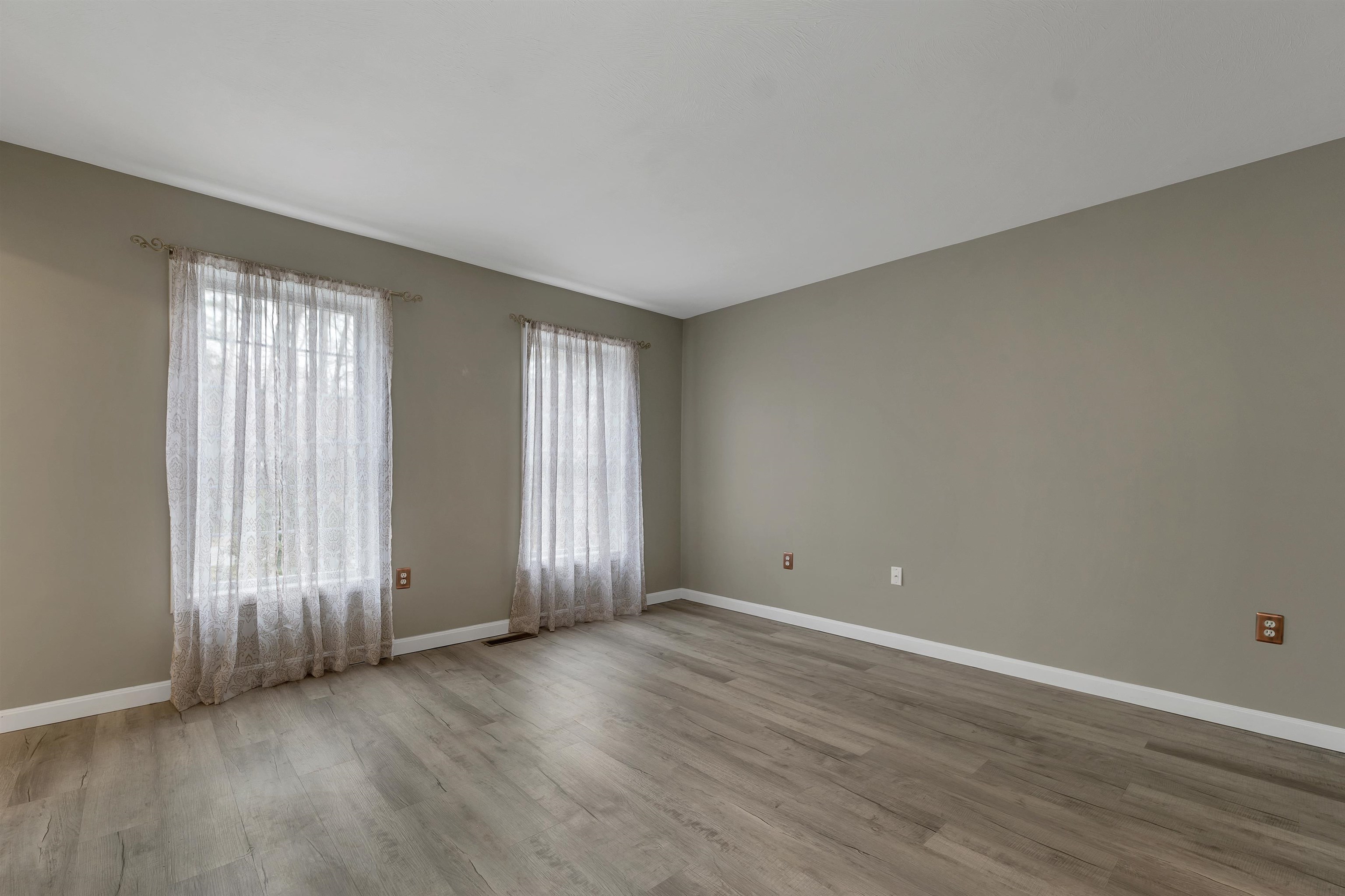 36 Wallingford Road Milford, NH 03055 - Photo 17 of 38