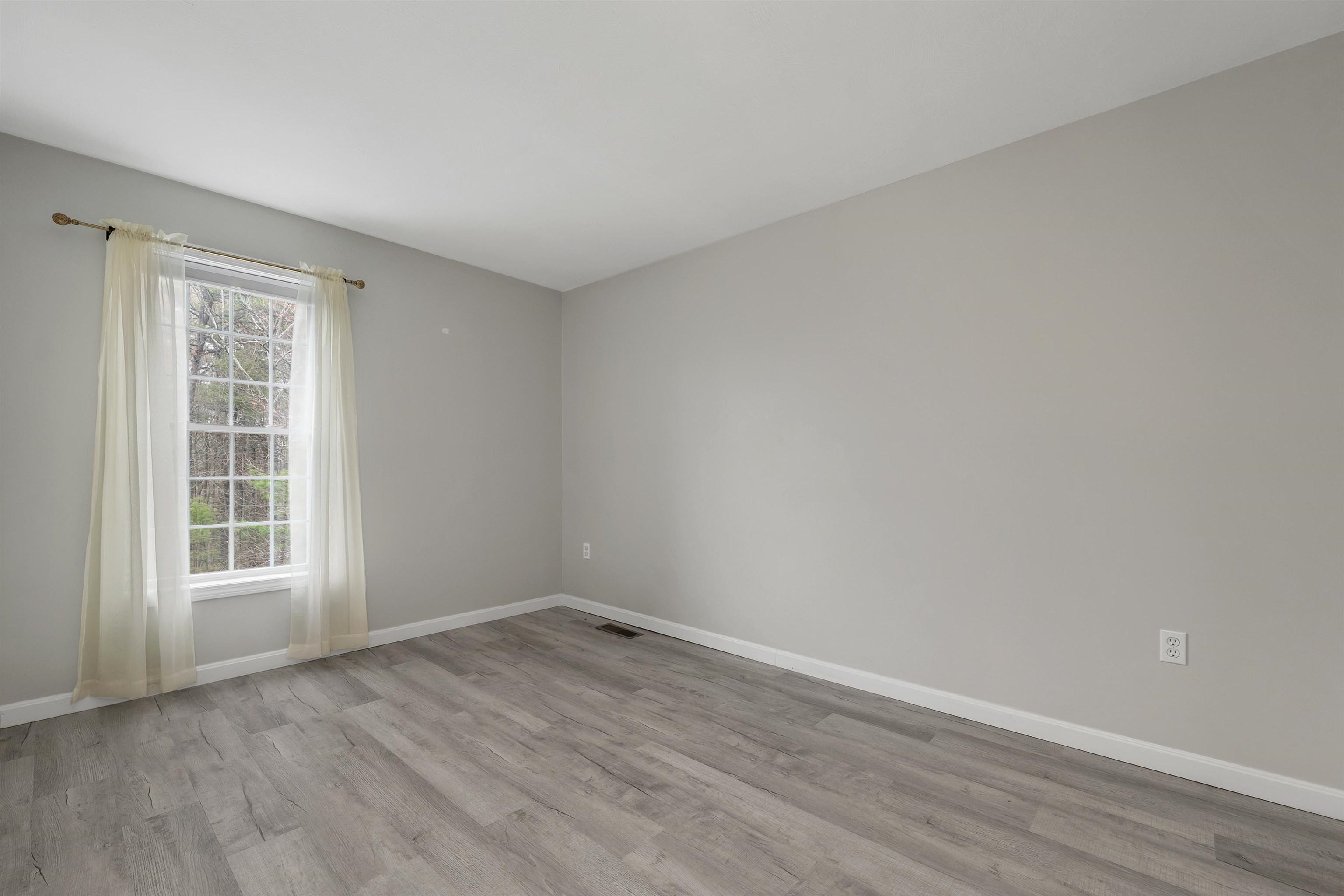 36 Wallingford Road Milford, NH 03055 - Photo 27 of 38