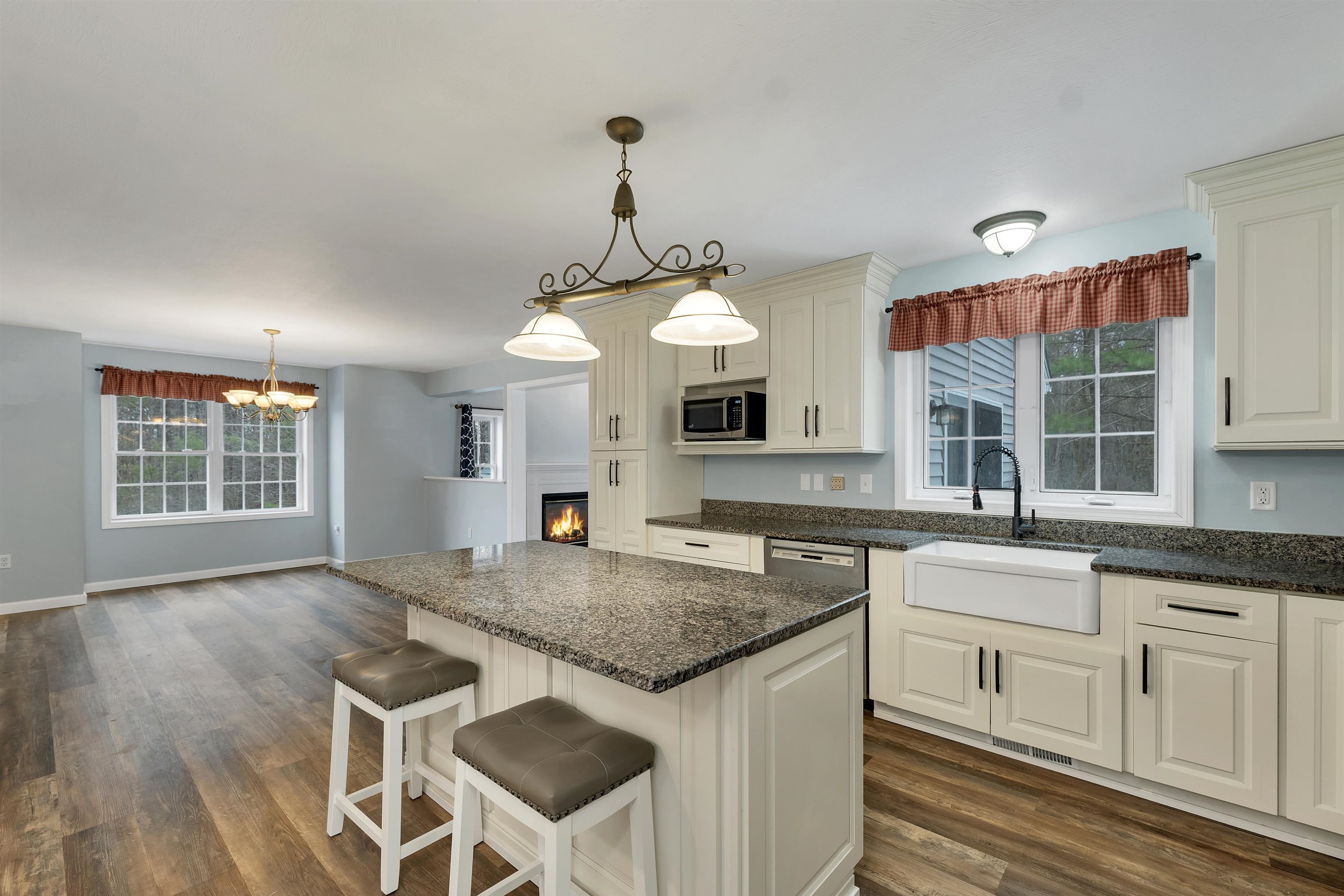 36 Wallingford Road Milford, NH 03055 - Photo 5 of 38