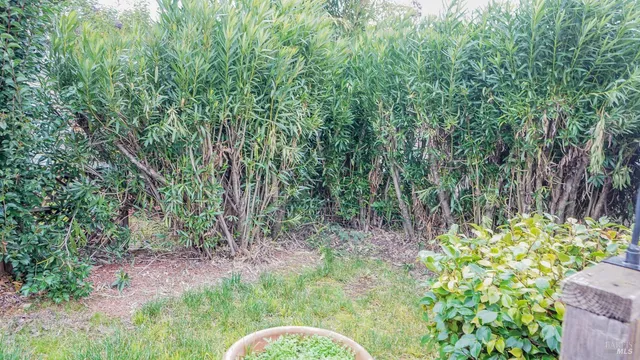 $129,900 | 546 Colonial Park Drive, Santa Rosa, CA 95403