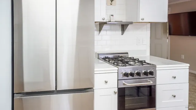 $129,900 | 546 Colonial Park Drive, Santa Rosa, CA 95403