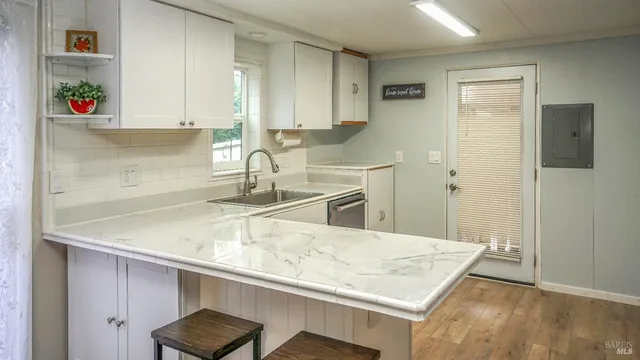 $129,900 | 546 Colonial Park Drive, Santa Rosa, CA 95403