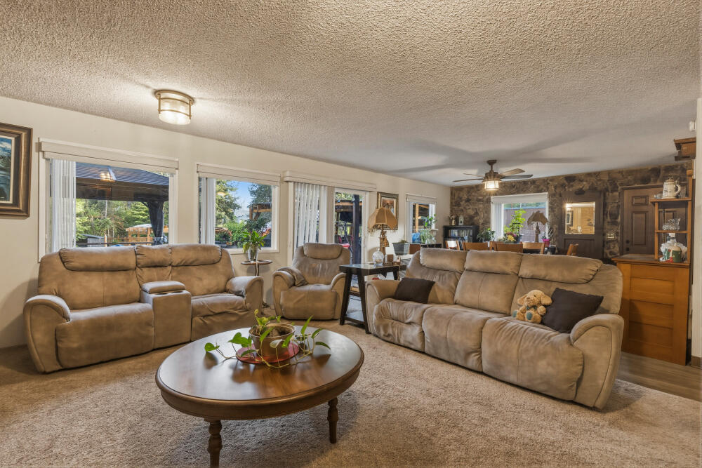 27233 Rocky Point Road Klamath Falls, OR 97601 - Photo 22 of 85