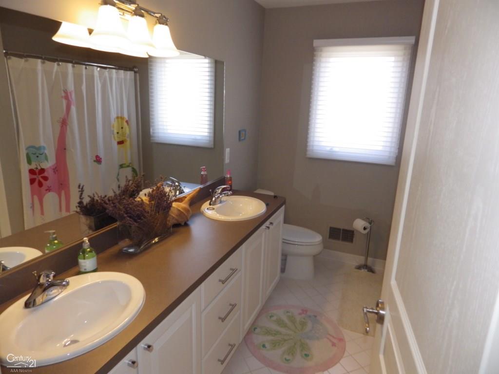 2002 Peterwood Rochester Hills, MI 48307 - Photo 19 of 25